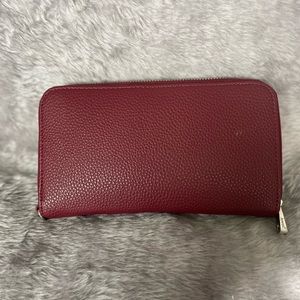 All About Benjamin Wallet